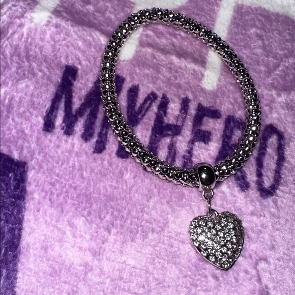 Silver-tone Stretch Bracelet with Rhinestone Heart Charm in red gift box - Picture 2 of 2